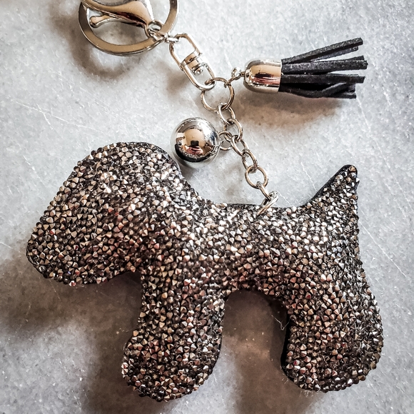Rhinestone dog Keychain - Picture 1 of 1